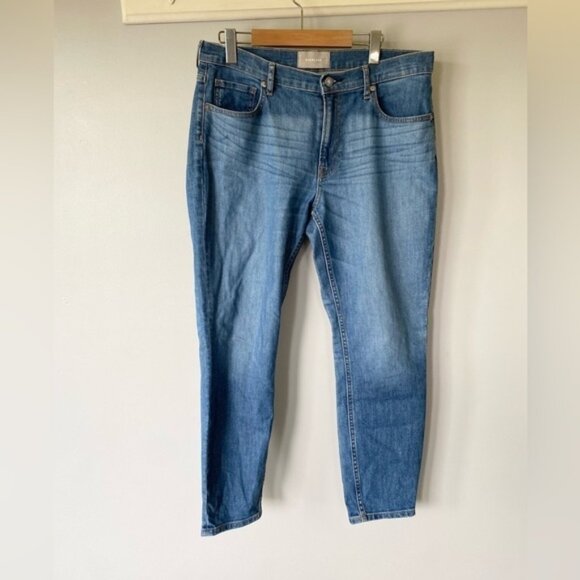 Everlane mid-rise medium wash jeans - Picture 1 of 11